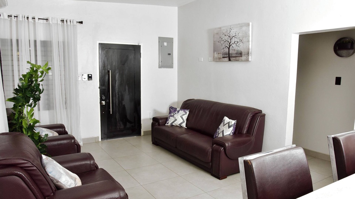 Black River Villa | Luxurious 2-Bed Beachfront Suite - Private West Wing - Black River Landing Strip