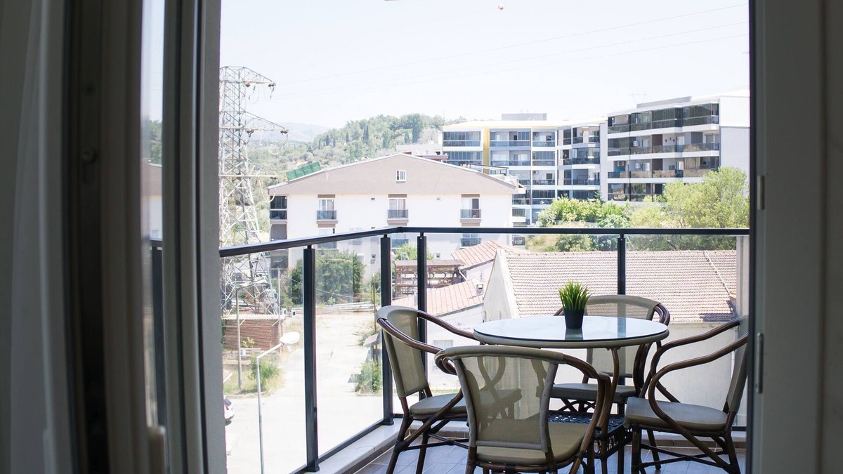 Kusadasi Condo | Luxurious 2BR! Netflix & kitchen - 5 min from the beach