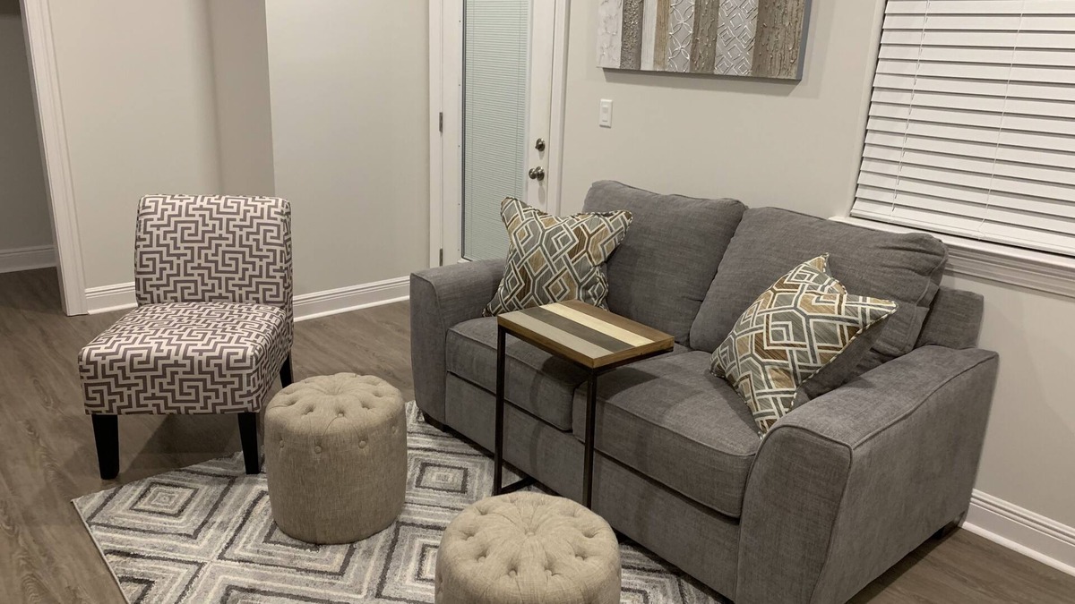 Mobile Condo | Luxurious 2nd floor midtown apartment with balcony.