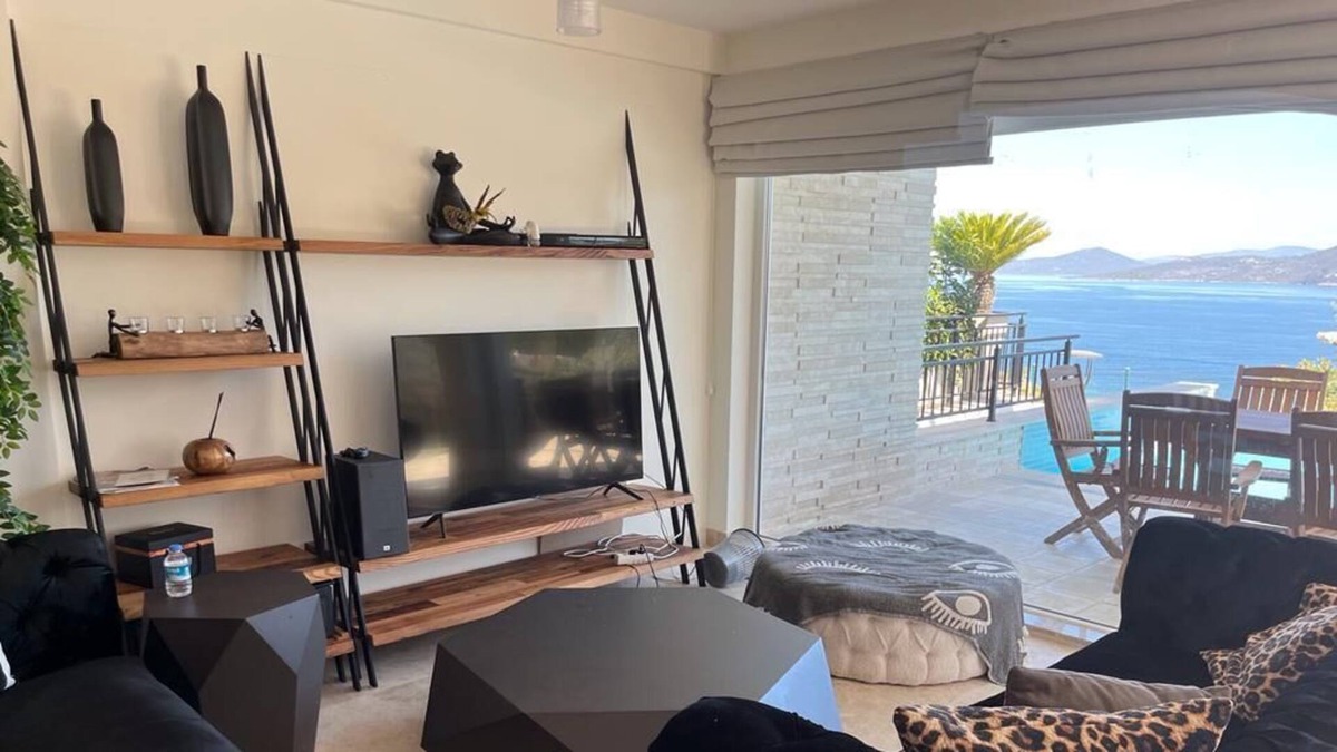 Bogazici Villa | Luxurious 3-Story Seaside Villa with Mesmerizing Sea Views - Book Now!