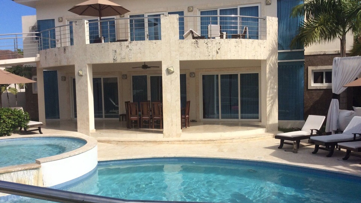 Cofresi Villa | Luxurious 3 to 7-BR VIP Villa W/Private Pool - Gold Bracelets