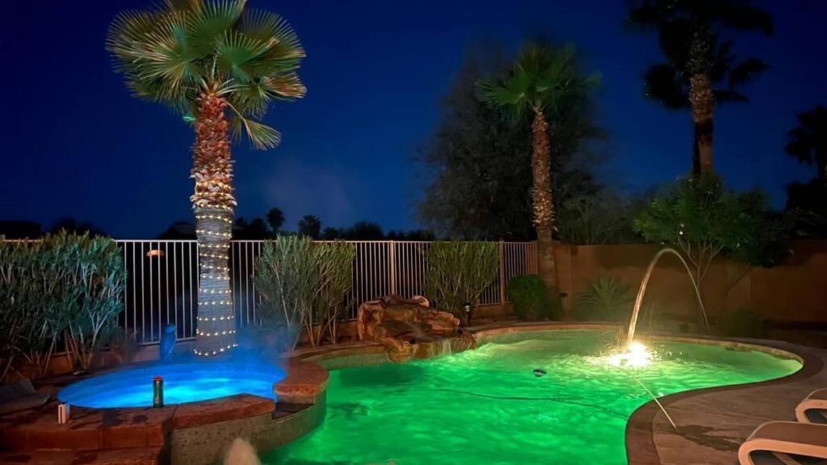 Maricopa House | Luxurious 3000sq Ft 4 Bdr House with Private Pool and Hot Tub