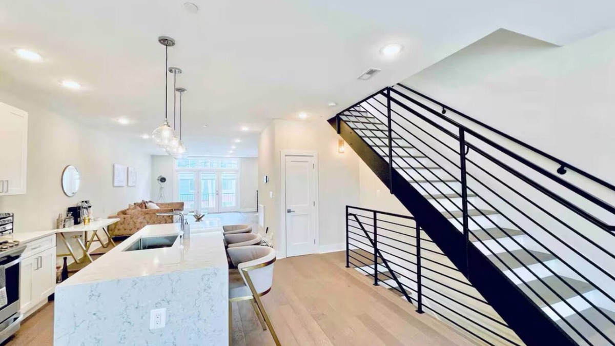 Northeast House | Luxurious 3BDR Penthouse Rooftop Monument Views @H ST Corridor Free Cancellation