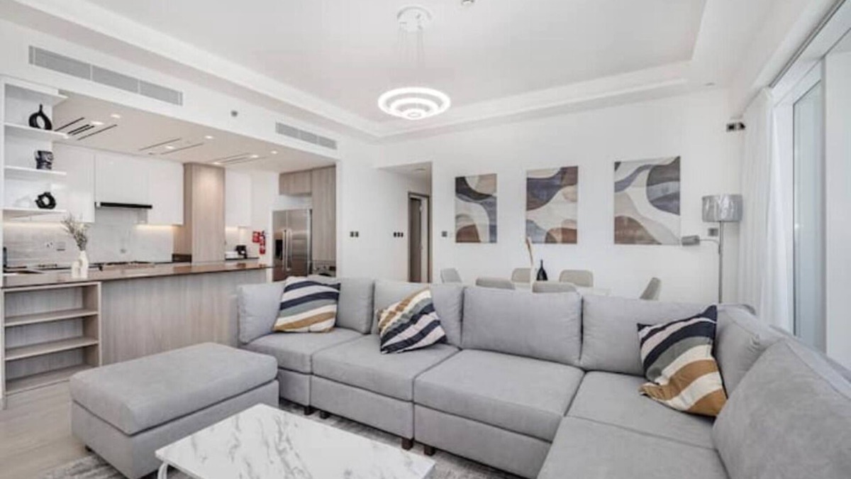 Jumeirah Lake Towers Apartment | Luxurious 3Bedroom Apartment