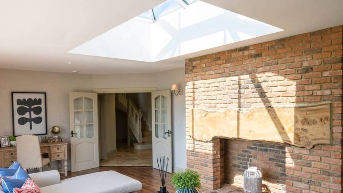 Henley House | Luxurious 4 Bed Vineyard Villa at Stanlake Park