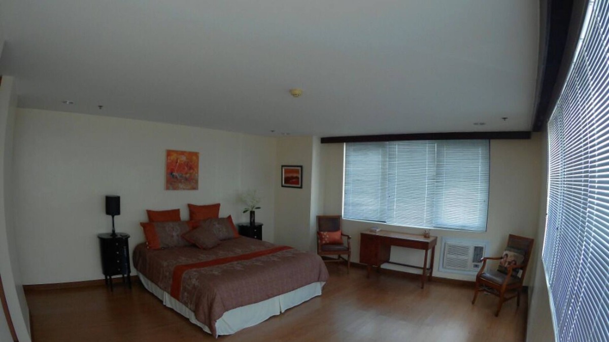Kaunlaran Condo | Luxurious 4 Bedroom Condo