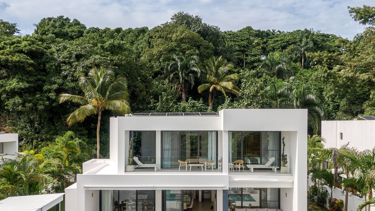 Las Terrenas Villa | Luxurious 5-bedroom villa with Golf, AC, WiFi in fabulous Bonita Village