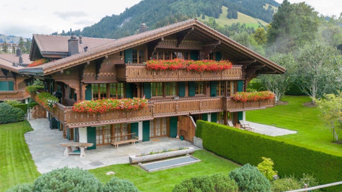 Zweisimmen Nr Gstaad Ski Chalet | Luxurious 5 Bedroom Chalet With Modern Charm