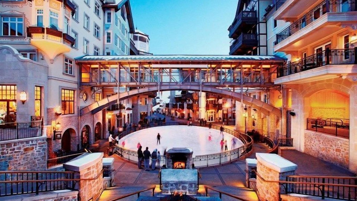 Vail Ski Chalet | Luxurious 5br@ Base of Vail | Near the Gondola