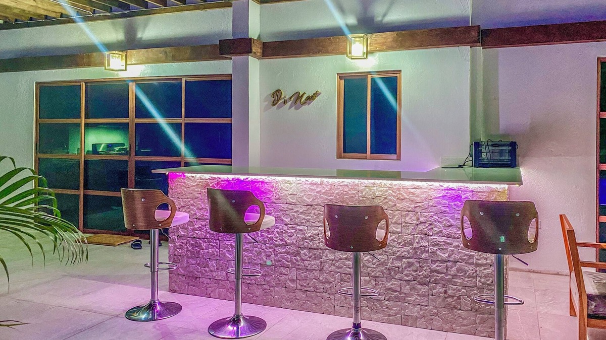 St. Ann's Bay Villa | Luxurious 6-bedroom villa, WiFi in beautiful Saint Ann's Bay