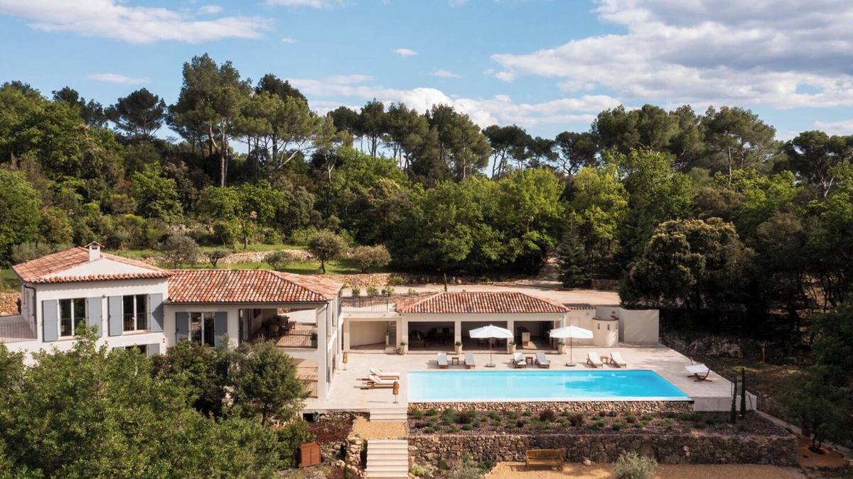 Cotignac Villa | Luxurious 6-bedroom villa with large pool, cinema & home gym in lovely Cotignac