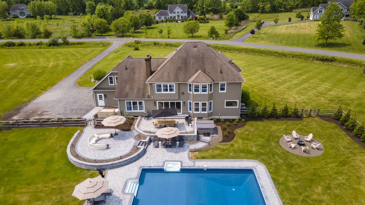 New Paltz House | Luxurious 6bd Mountain Home w/Heated Pool,Hot Tub & Firepit