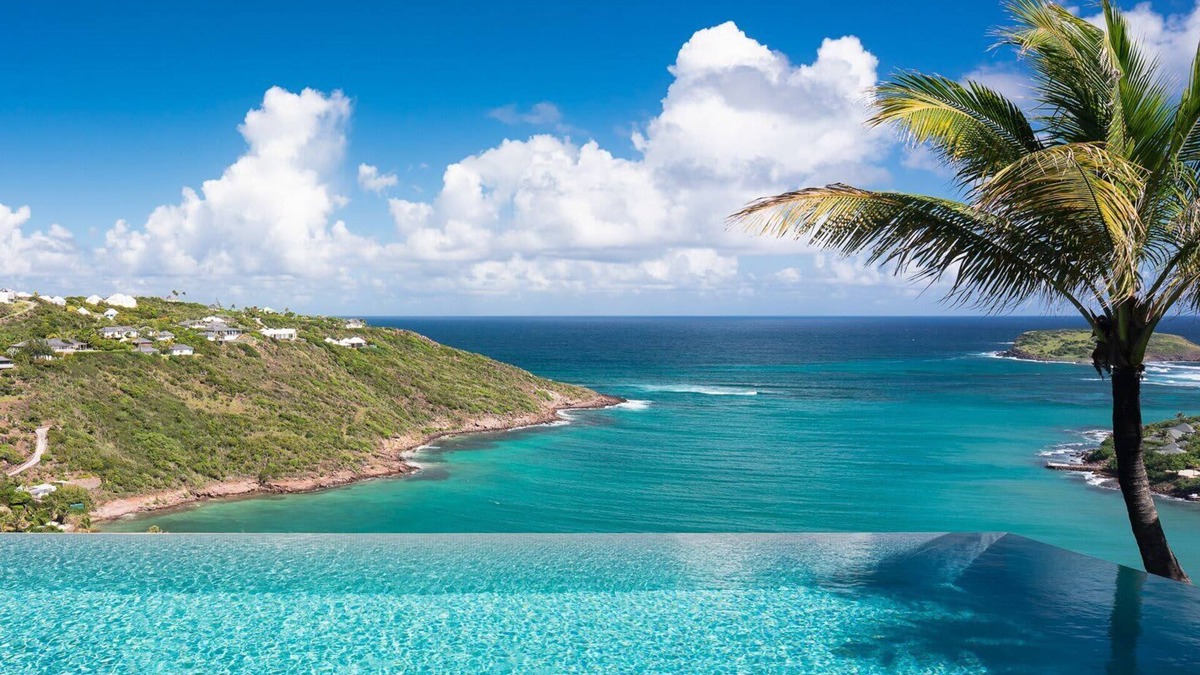 Marigot Villa | Luxurious 7-Bedroom Villa with Ocean Views