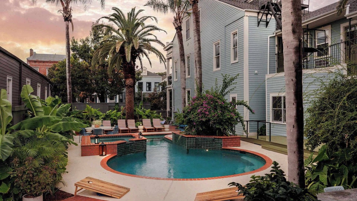 Lower Garden District Bed & Breakfast | Luxurious 9BR Inn | Heated Pool & Hot Tub