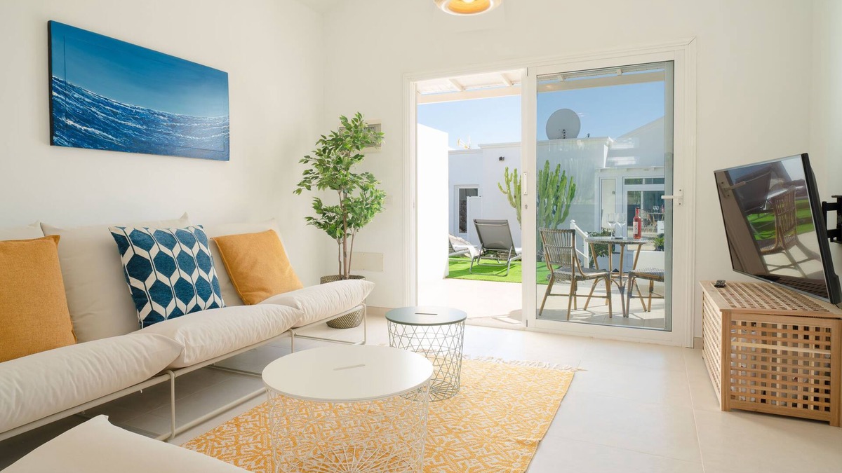 Haria House | Luxurious A2 in a small complex with communal heated pool 100m from the sea