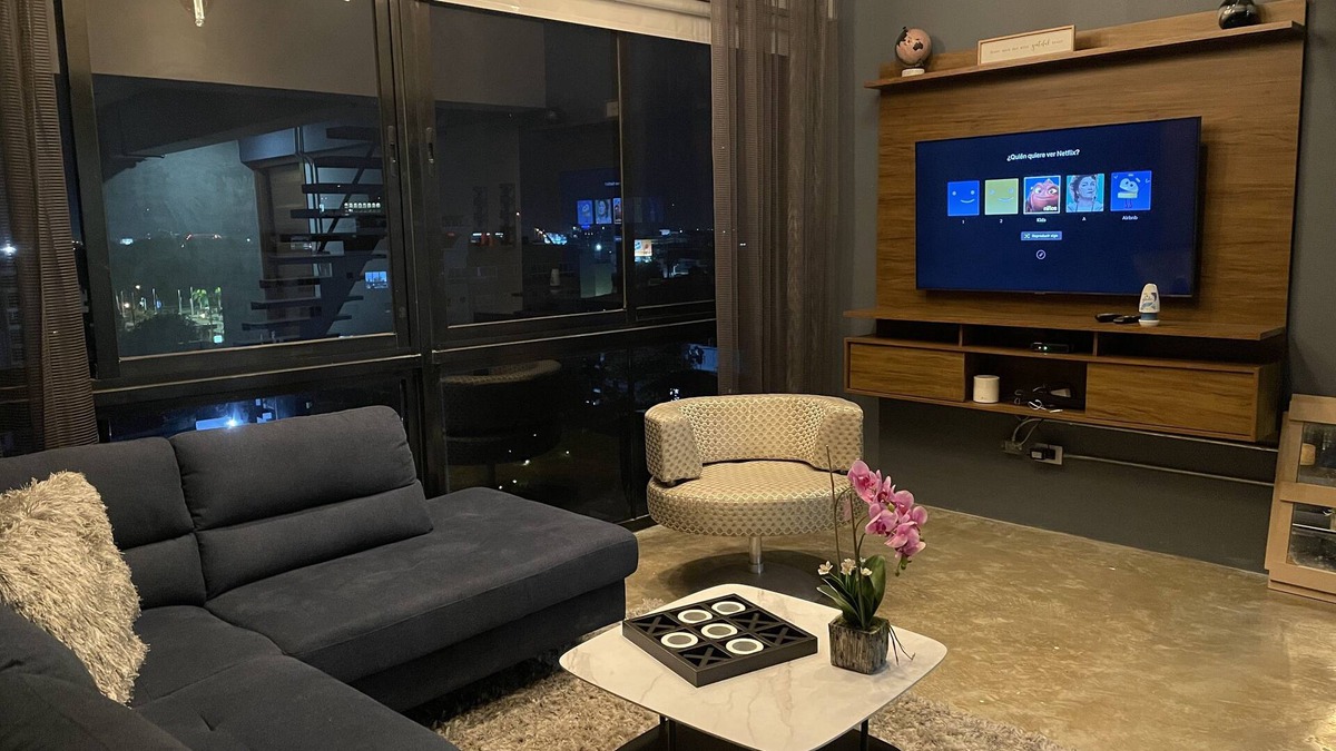 Gascue Apartment | Luxurious and Modern KingBed industrial style loft