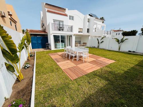 Guadalmar Villa | Luxurious And Modern Family Home
