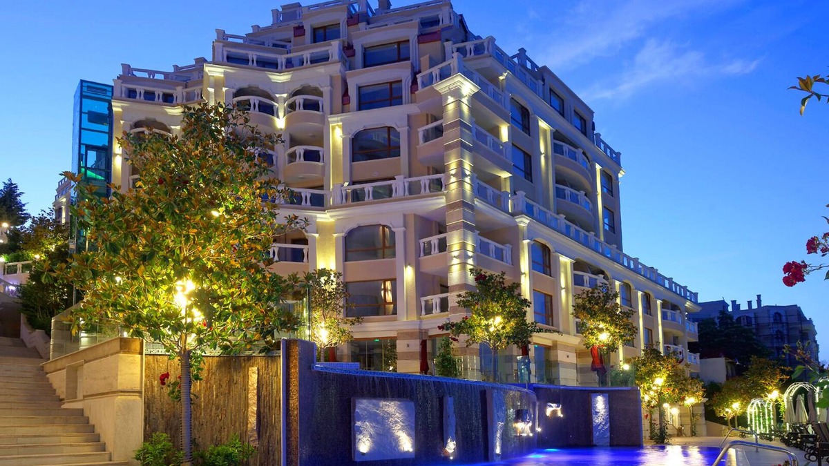 Osenovo Apartment | Luxurious and panoramic apartment at the beach in Lamer complex
