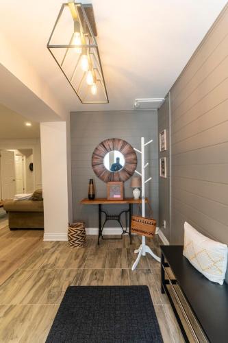 Sheridan Apartment | Luxurious and Spacious Apartment with 2 bedrooms and 2 Baths