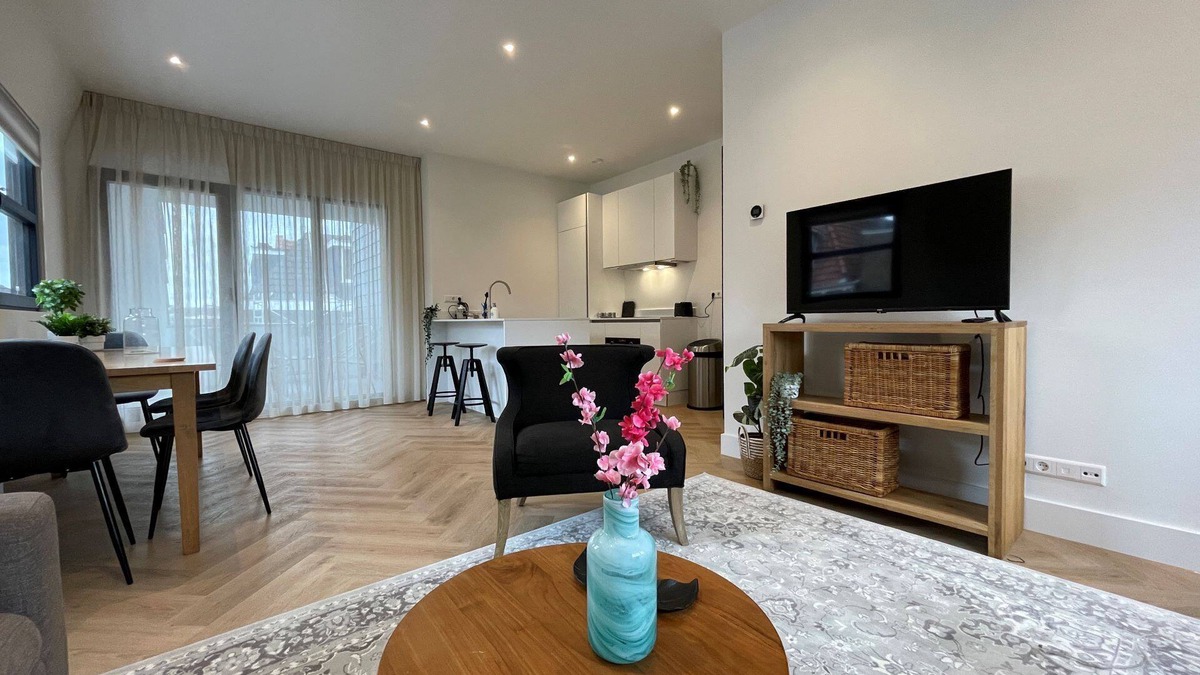 Bussum Apartment | Luxurious and tastefully furnished apartment in heart of Bussum
