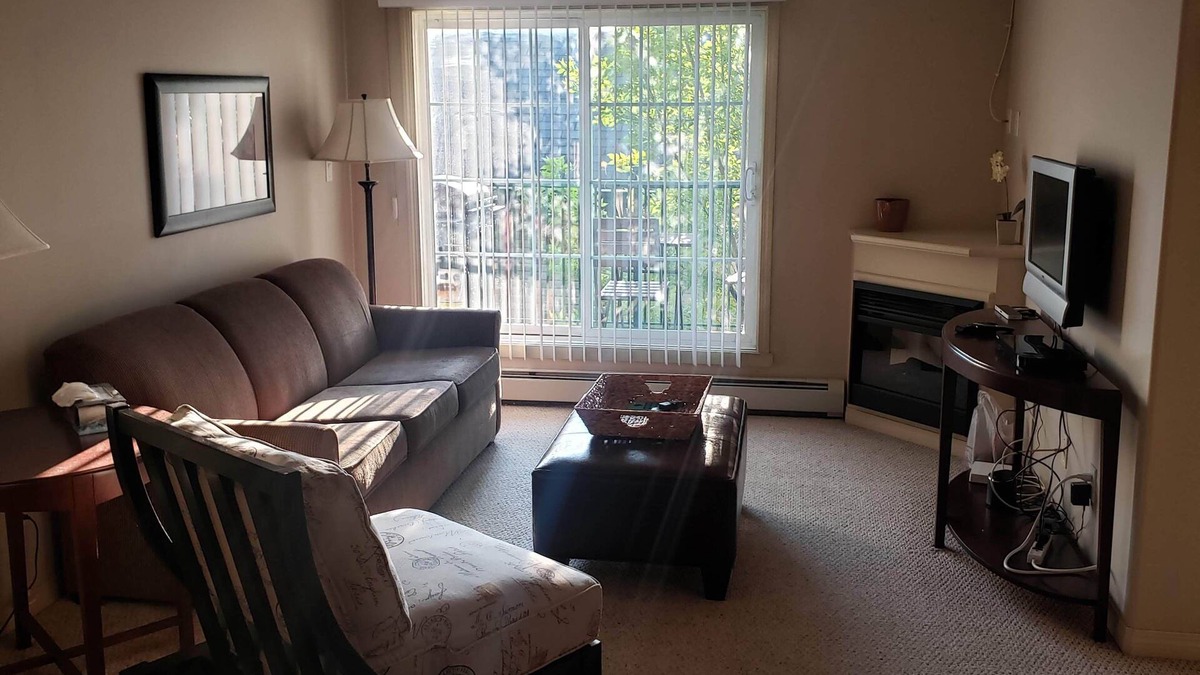 Timberlea Apartment | Luxurious Apartment with Wi-Fi, Private Bathroom and GYM Facilities