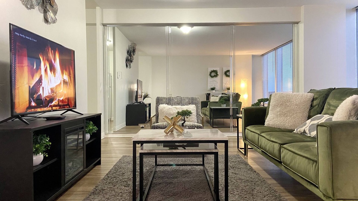 Lafayette Park Apartment | luxurious Apt, W/pool and gym monthly stays40% off!