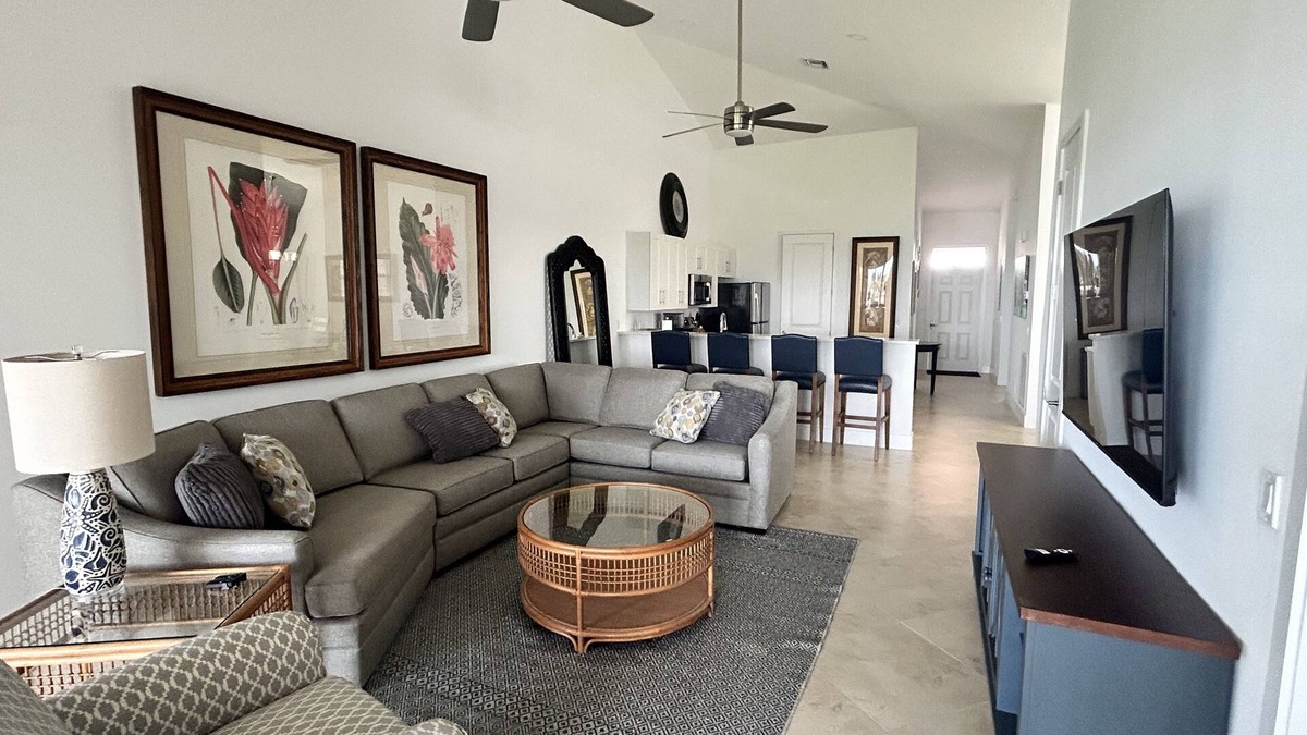 Treasure Cay Villa | Luxurious Bahama Beachfront. Golf cart, Superbox and high speed internet!