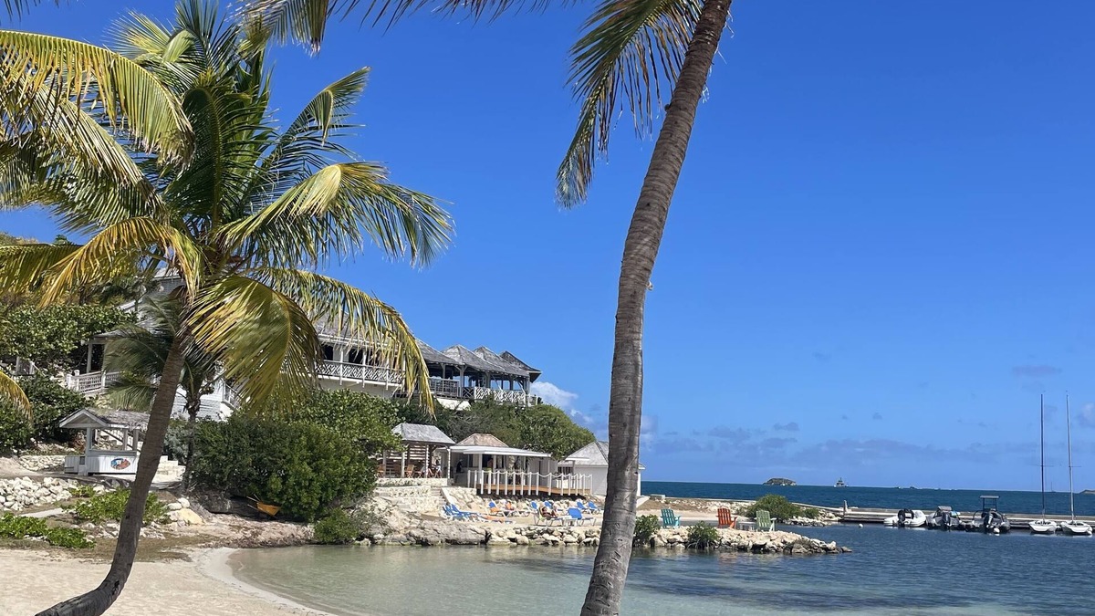 Freetown Villa | Luxurious Bay View One Bed luxury Villa