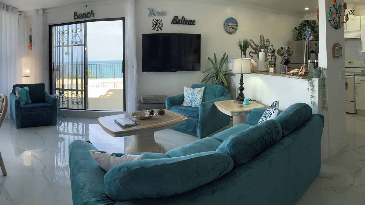 Discovery Bay Condo | Luxurious Beachfront Condo with Breath Taking Ocean, Beach and Garden Views.