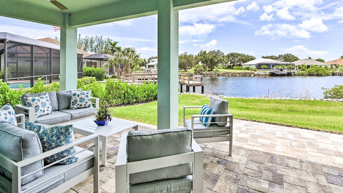 Naples House | Luxurious Canal-Front Retreat w/Game Room!