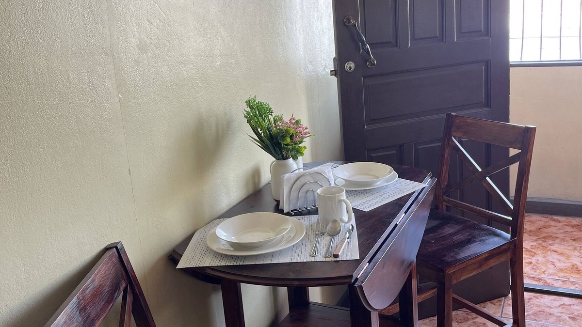 Carmen Apartment | "Luxurious Central Apt | 5 min from the airport!"