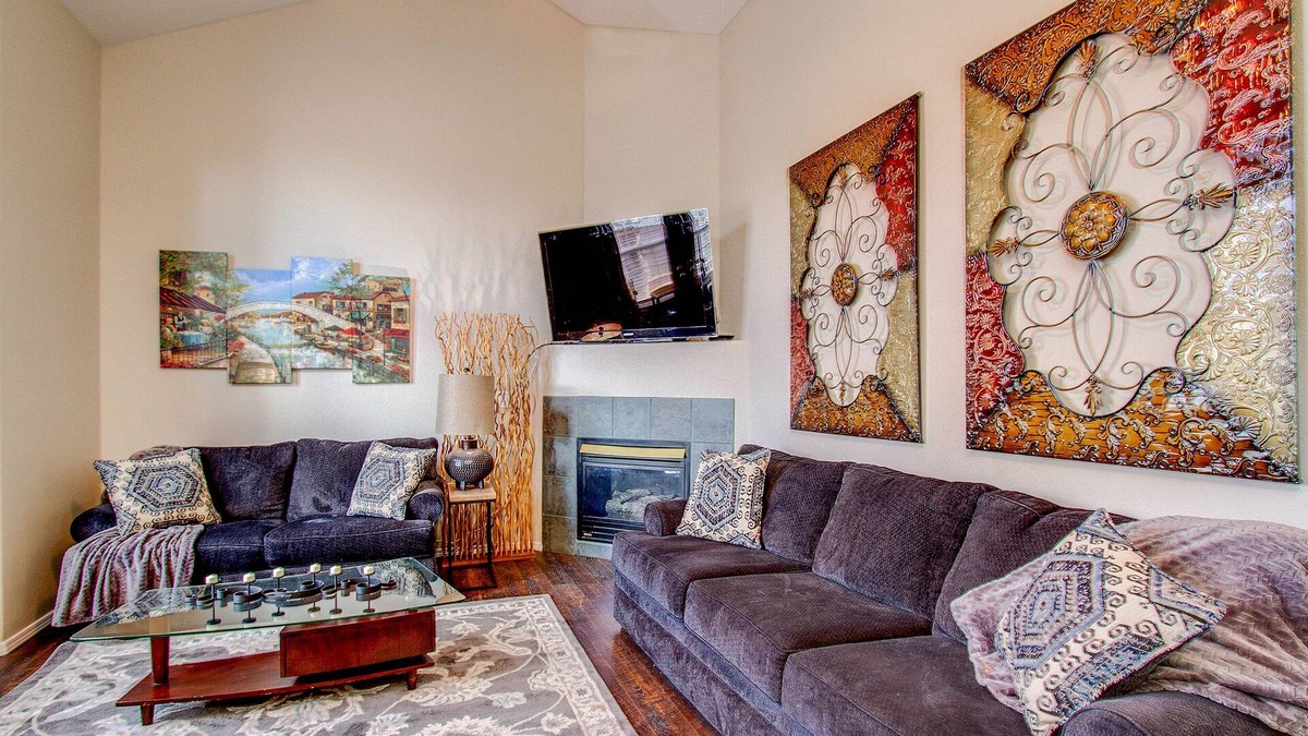 Southeast Colorado Springs House | Luxurious City Living With Private Hot Tub & EV Charger