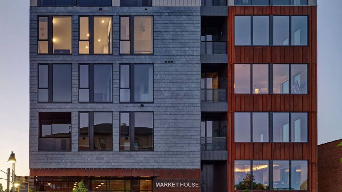 Iowa City Condo | Luxurious Condo in Heart of Downtown Iowa City