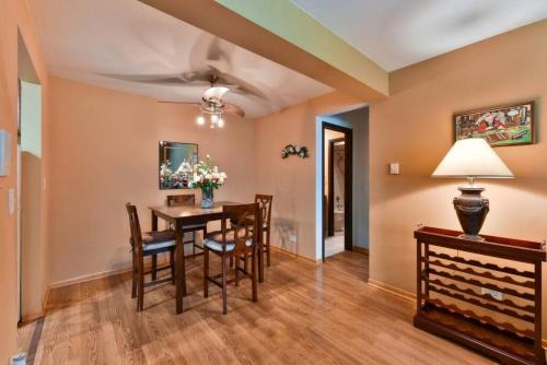 O'Hare Apartment | Luxurious Condo in Top Rated Neighborhood