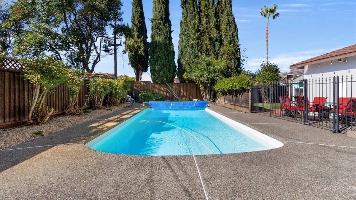 Valley View - Reed House | Luxurious & cozy Large 4 BR 2BA Home with Swimming POOL- San Jose Cambrian area