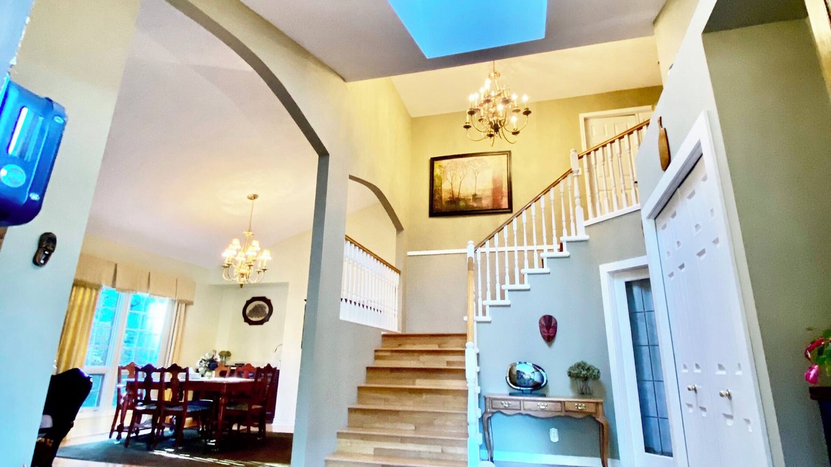 Crescent Beach Bed & Breakfast | Luxurious, Cozy Villa in Great Vancouver close to White Rock/US border