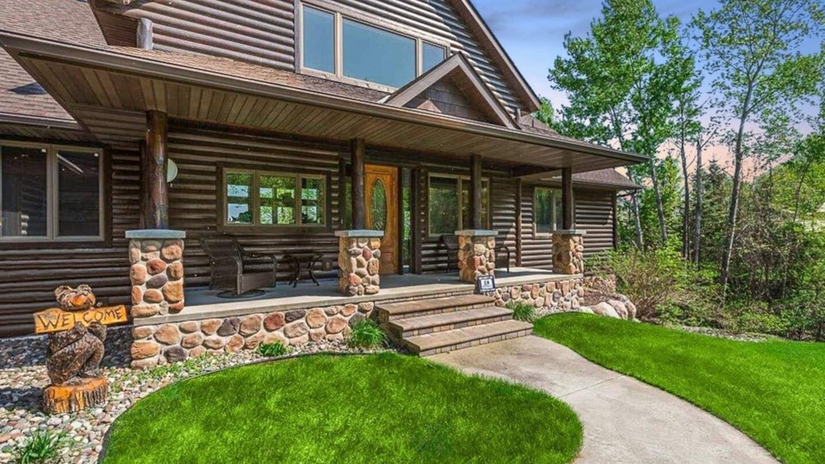 Nisswa Cabin | Luxurious Expansive Cabin Escape on Gull Lake!