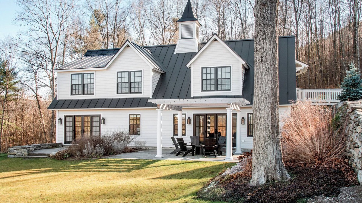 Tyringham House | Luxurious, Family Friendly, Nature Retreat at Meadows Edge!