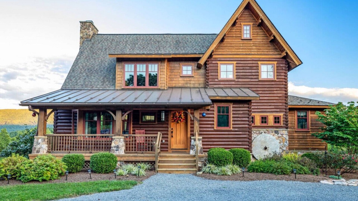 Fort Valley Cabin | Luxurious, Game Room, Mountain Views