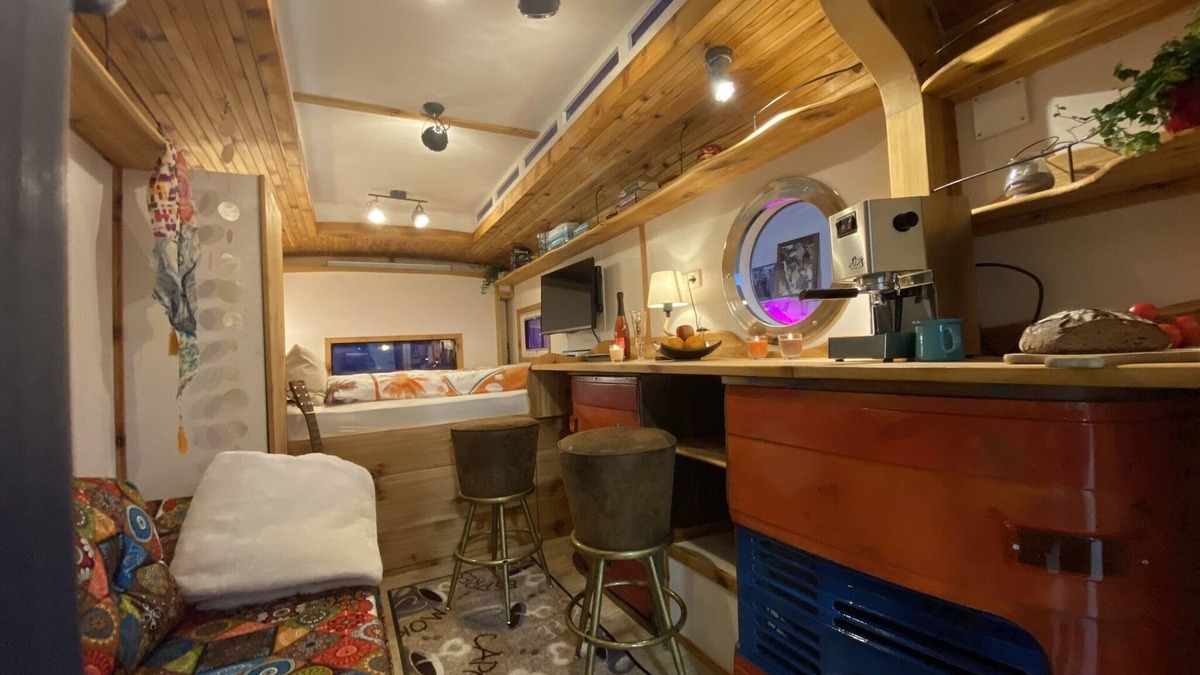 Tauberbischofsheim Apartment | Luxurious glamping mobile in Tauberbischofsheim