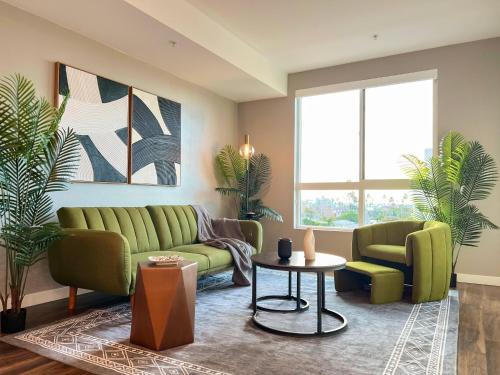 Hollywood Apartment | Luxurious Hollywood Home City View - Free Parking 10mins to Universal Studios