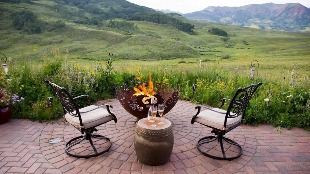 Crested Butte Villa | Luxurious home huge views many amenities hot tub grill Ski & wildflower paradise