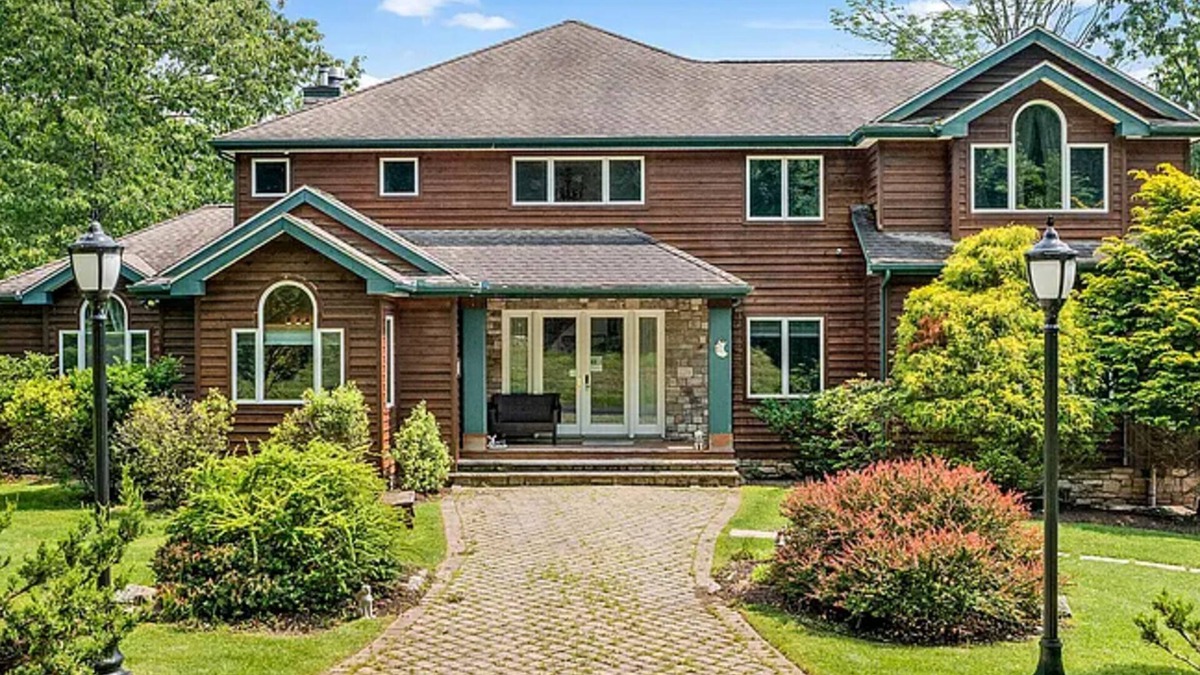Cresco House | Luxurious Home in The Poconos