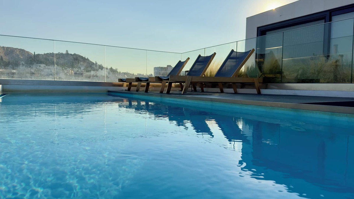 Filopappou Apartment | Luxurious Home | Shared Rooftop Pool and Gym by TT