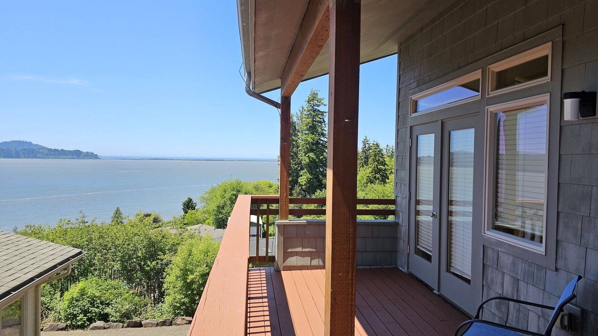 Bay City House | Luxurious Home W/Bay & Ocean Views - 2 of 3 Bdrms Masters!
