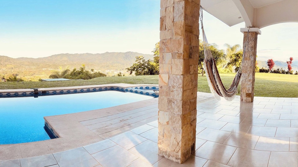 Pan de Azucar House | Luxurious home with stunning mountain views in Costa Rica's Central Valley!