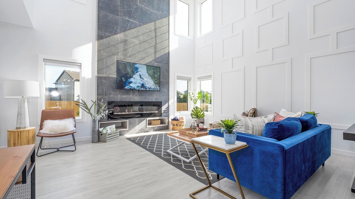 Fort Gary House | Luxurious House in a Desired Location, King Bed