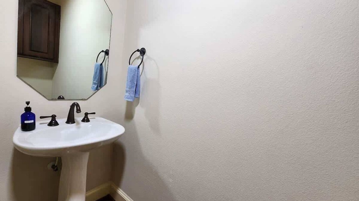 Woodlake - Briar Meadow House | Luxurious House Private Jacuzzi 5 Beds