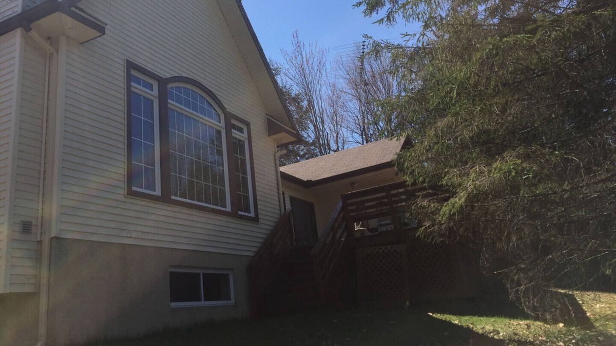 Orford Cottage | Luxurious Lake Front Country House - Lake Bowker- Orford - Quebec
