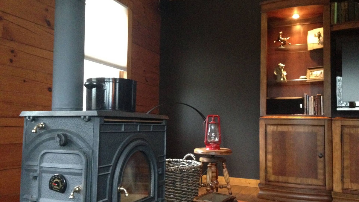 Hartwick House | Luxurious Log Home - 42 North Is Your Cooperstown Home Away